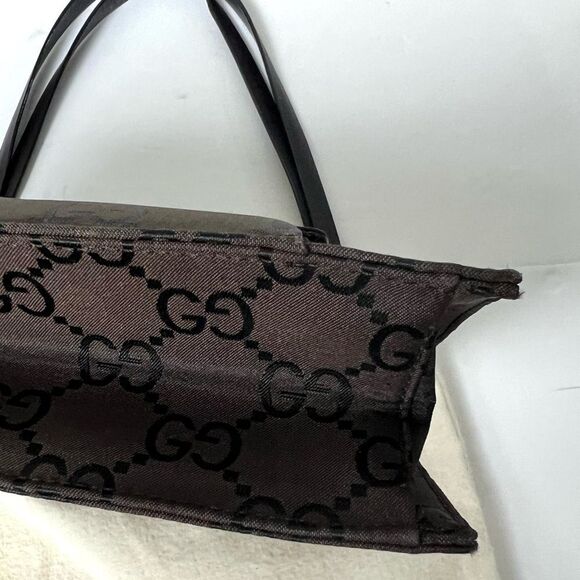 Gucci Brown and Black GG Monogram Shoulder Bag - Picture 15 of 17